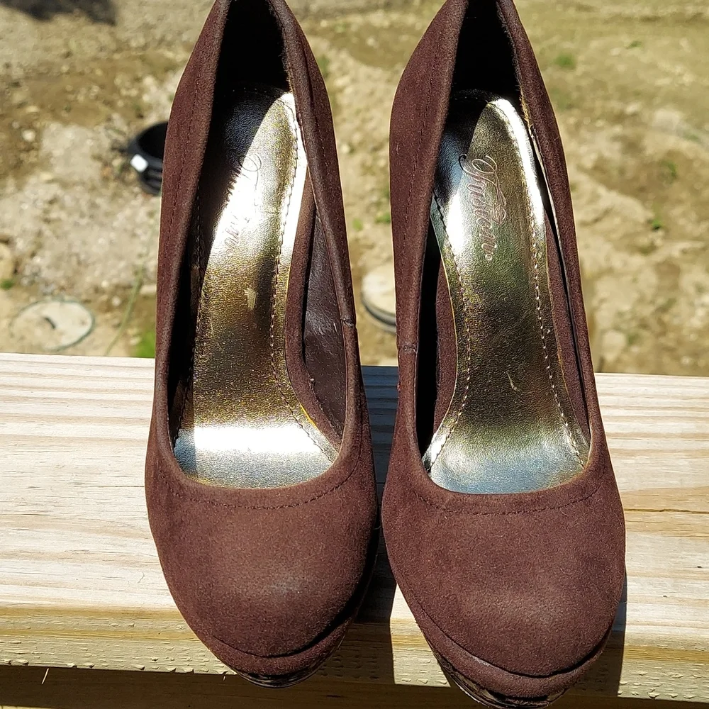 Vintage Fusion Brown faux suede Platform Slip-on Stilettos High Heels Sz 5 1/2